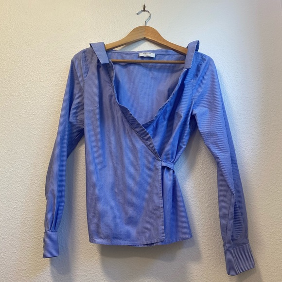 Aritzia Babaton Blue and White Pin Stripe Wrap Top - Picture 5 of 10